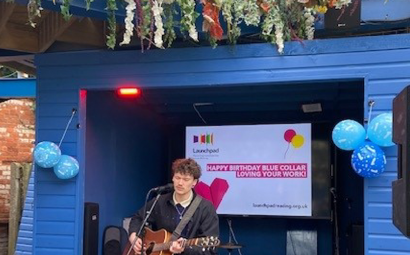 Photo of Singer at at a charity event